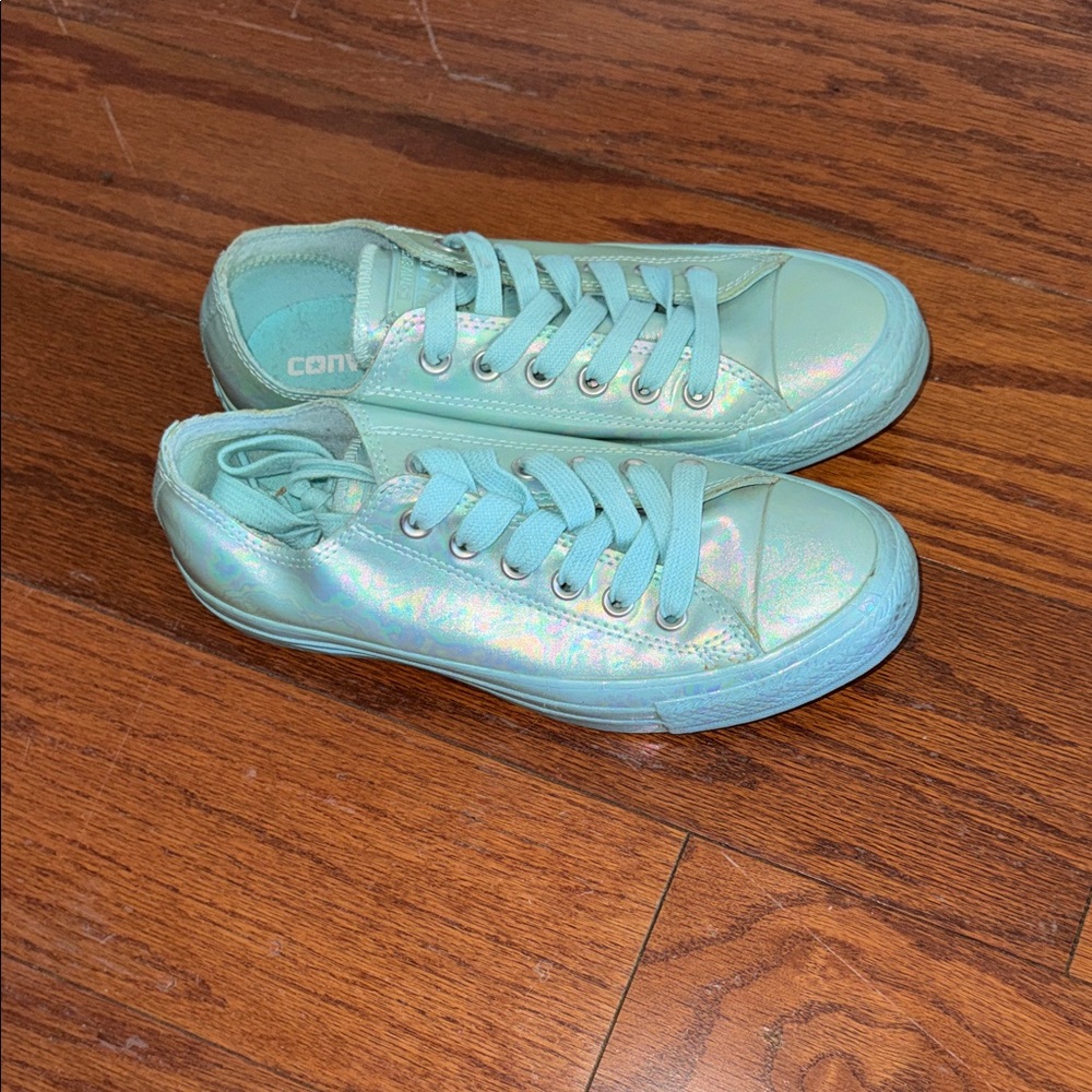 CONVERSE SIZE 7.5 blue Iridescent Sneakers